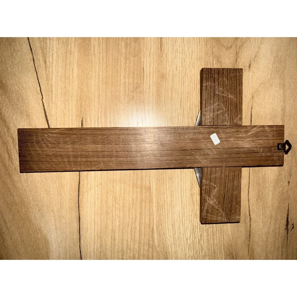 VINTAGE JESUS RISEN on THE WOODEN CROSS  W/ HALO‎ Pewter Wall Hanging